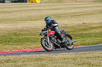 cadwell-park;cadwell-park-photographs;cadwell-trackday-photographs;enduro-digital-images;event-digital-images;eventdigitalimages;peter-wileman-photography;racing-digital-images;trackday-digital-images;trackday-photos
